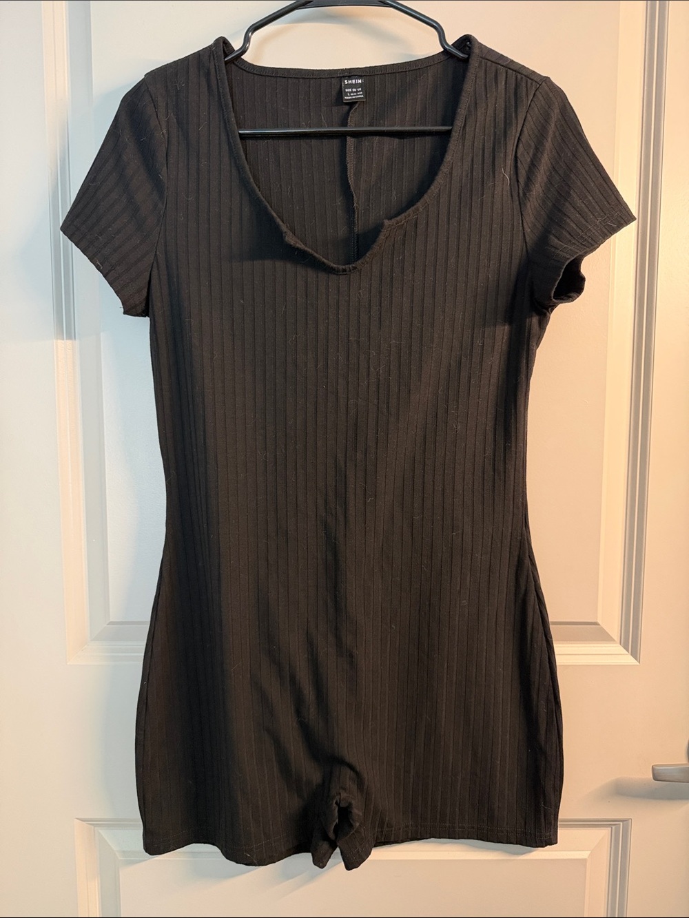 SHEIN Black Ribbed Short Sleeve Romper